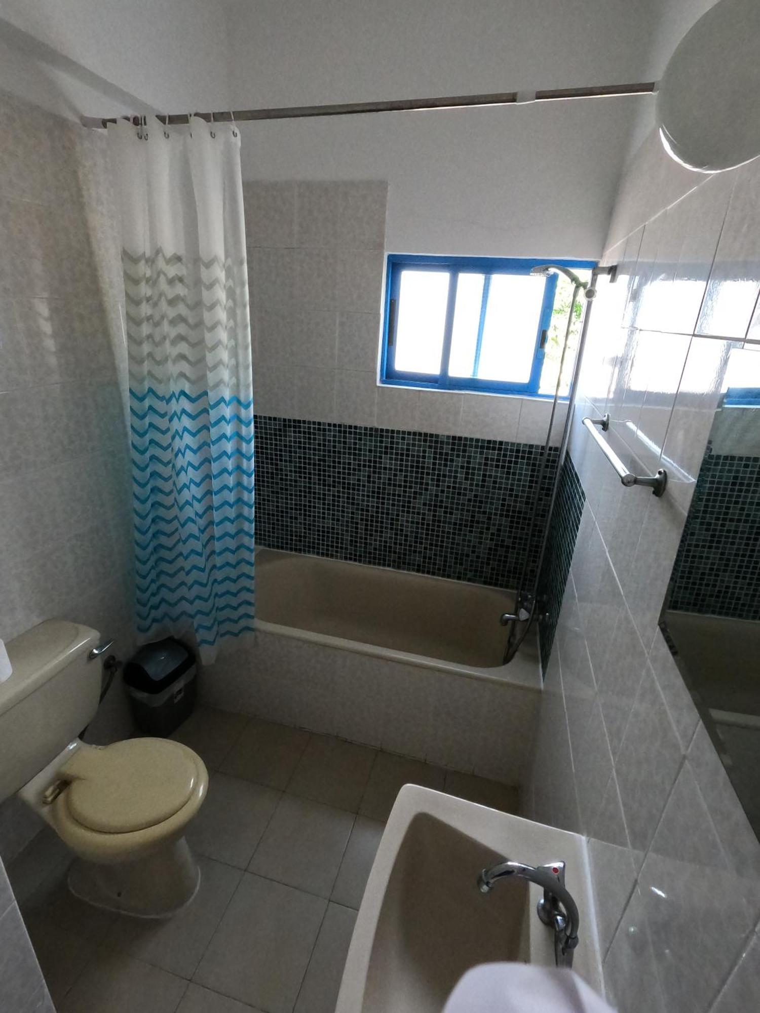 Island Budget Apartments Paphos Eksteriør billede