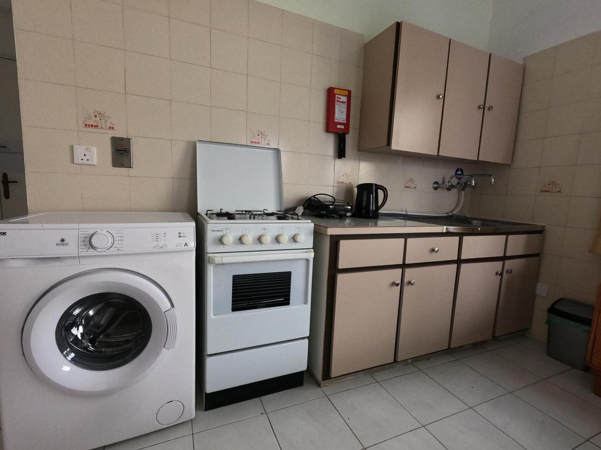 Island Budget Apartments Paphos Eksteriør billede