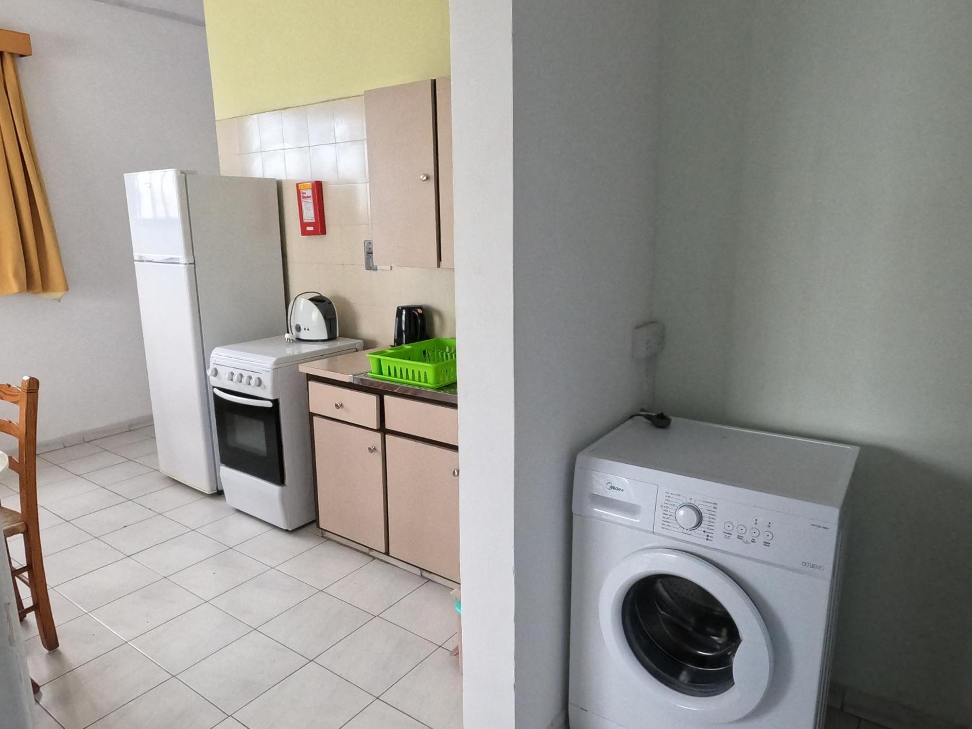 Island Budget Apartments Paphos Eksteriør billede