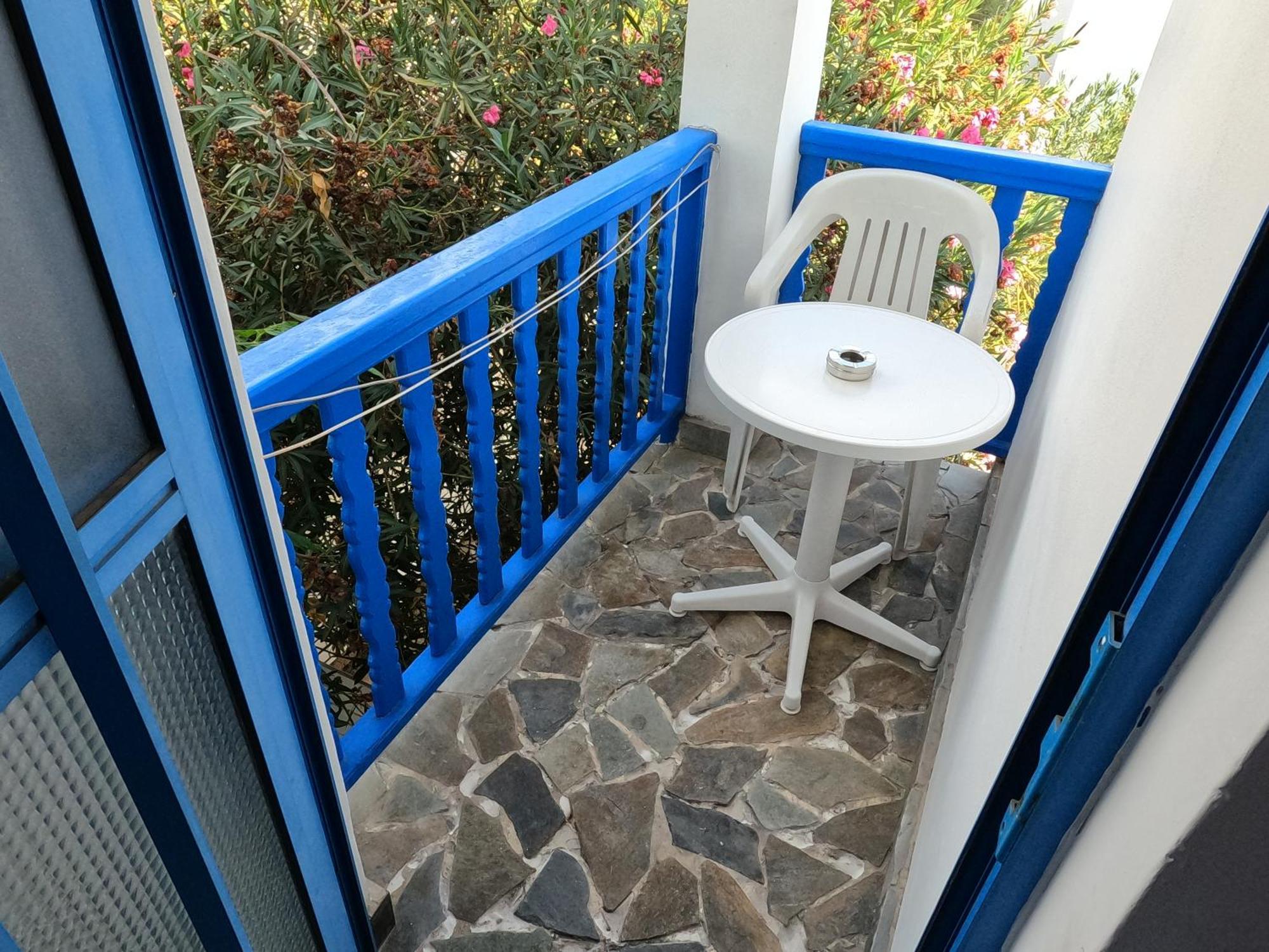 Island Budget Apartments Paphos Eksteriør billede